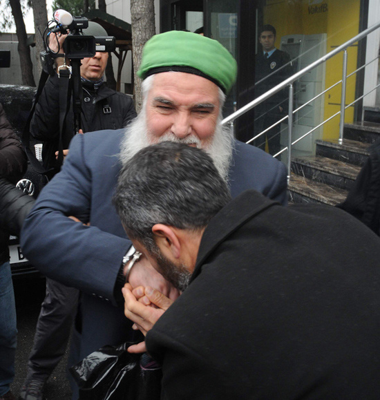 Vasat cemaati lideri Şahmerdan Sarı Türkiye'ye iade edildi!