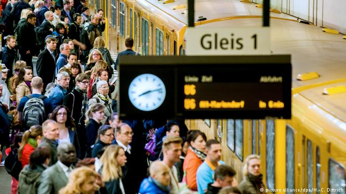 Almanya'da toplu taşıma ücretsiz oluyor