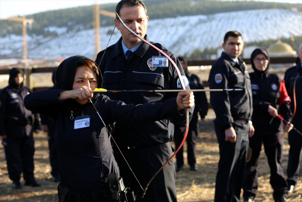 Polisliği Türkiye'de öğreniyorlar