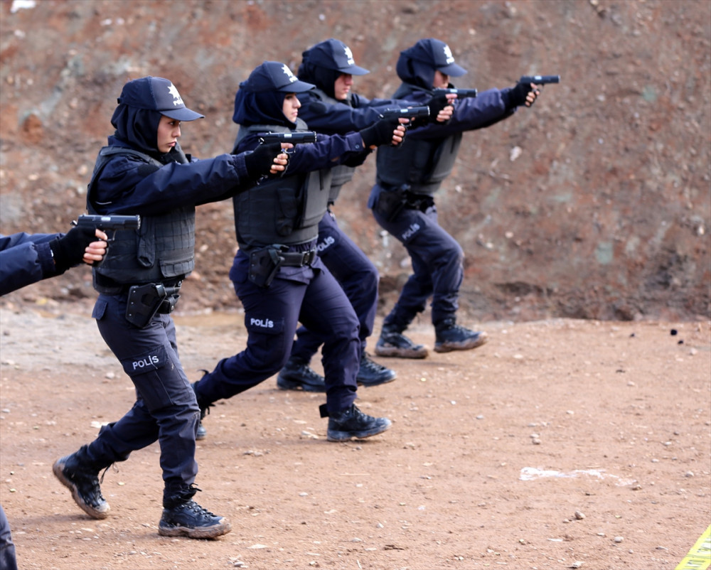 Polisliği Türkiye'de öğreniyorlar