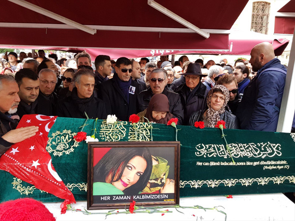 Nuray Hafiftaş'ın cenaze törenine kimler katıldı?