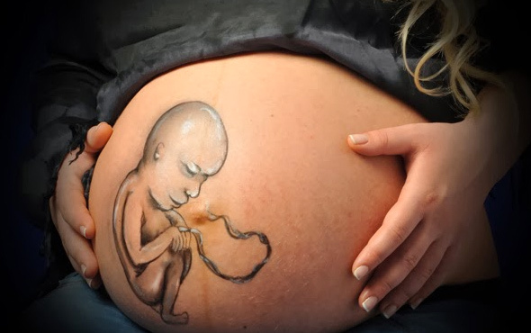 Hamileyken veya emzirme döneminde dövme yaptırılır mı ?