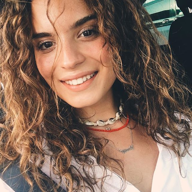 Jet Sosyete Dizisi Melike (Aslı Bekiroğlu) Kimdir Instagram paylaşımları fena