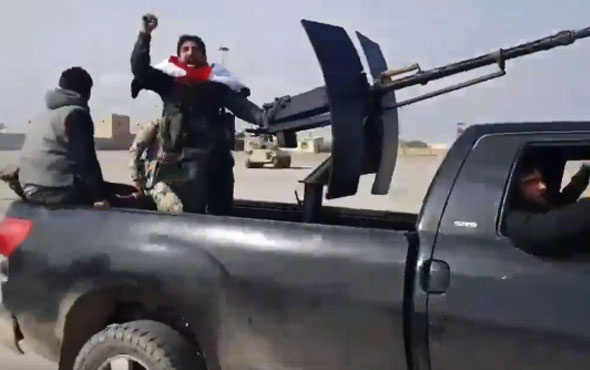Afrin'e giren Esed güçlerinden ilk görüntüler