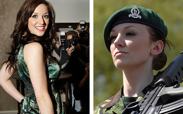 'Asker Barbie' orduda cehennemi yaşamış