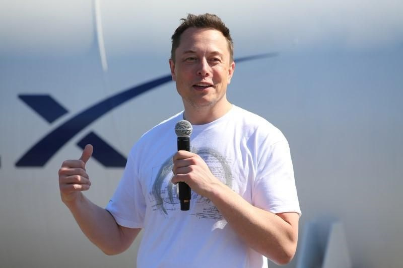 Elon Musk tüm dünyaya interneti getirecek