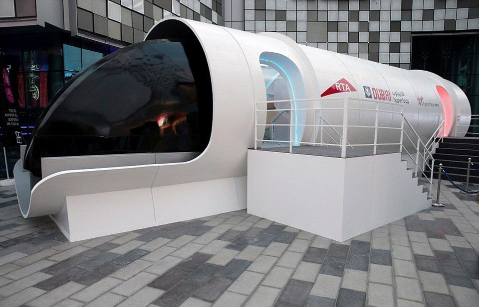 Hyperloop'un prototipi görücüye çıktı! Saatte 1200 km hızla...