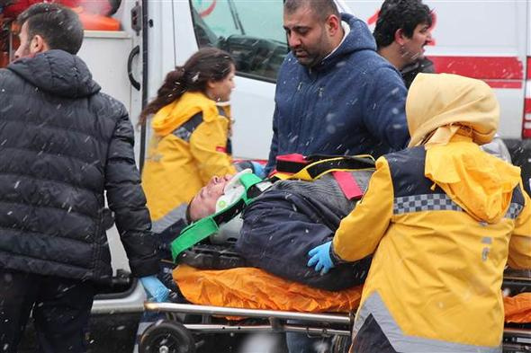 İstanbul'da Bağcılar'da feci kaza! Yaralılar var