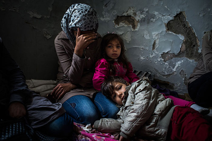 Suriyeli kadınlar 'insani yardım karşılığı cinsel ilişkiye zorlandı'