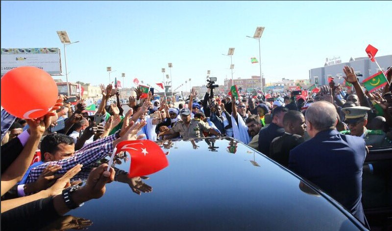 Moritanyalılar Cumhurbaşkanı Erdoğan’ı coşkuyla karşıladı