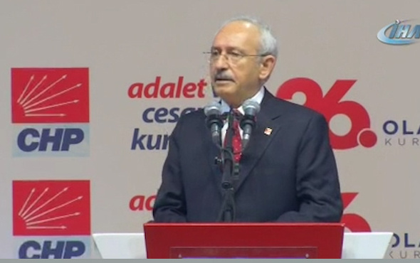  Kılıçdaroğlu 790 oyla yeniden CHP'nin genel başkan olarak seçildi