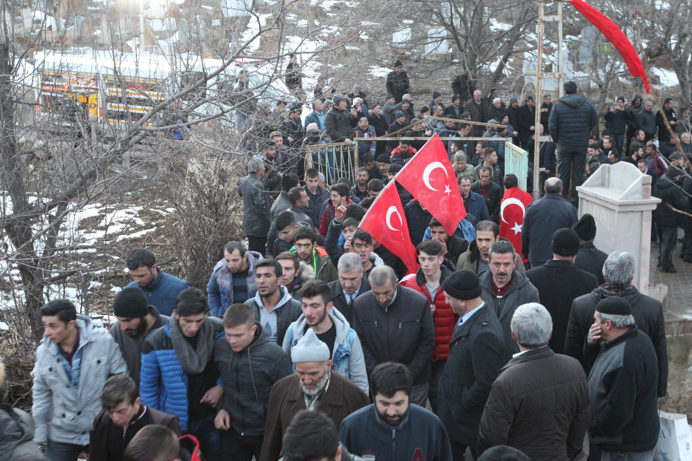 Şehit Teğmen Aktepe son yolculuğuna uğurlandı