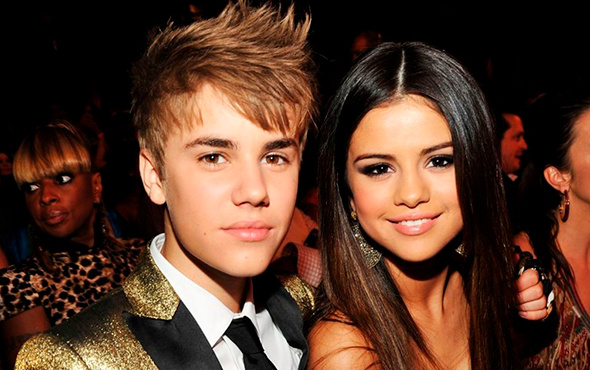 Selena Gomez: Depresyonla mücadele ediyorum