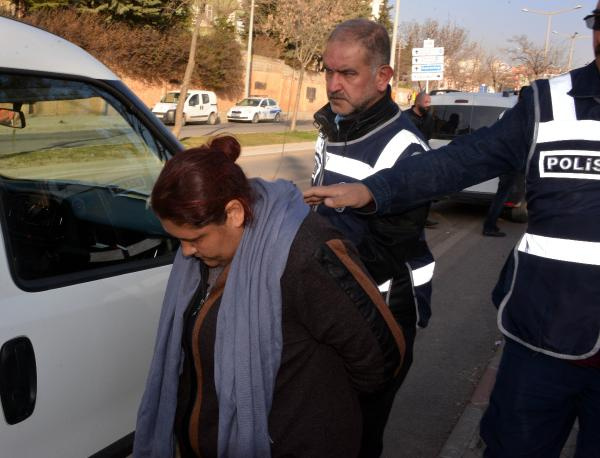 Kadın polis izin gününde canlarına okudu