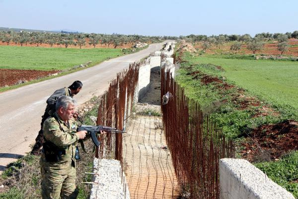 Şaşırtan manzara! Mehmetçik korkusu teröristlere neler yaptırmış