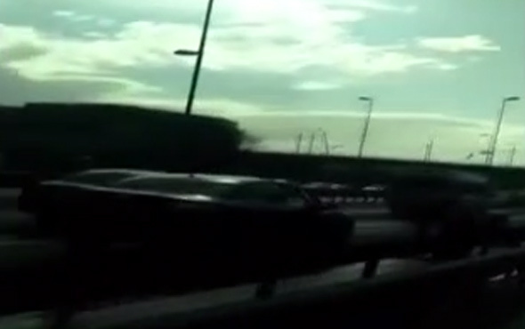 İstanbul'u kilitleyen kaza! Araçlar ters yöne gidiyor