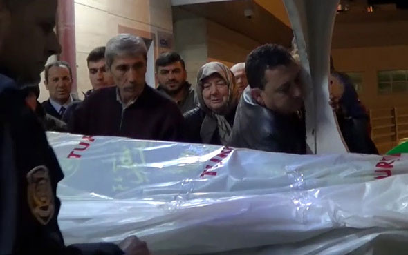 İran'da düşen jetin pilotu Melike Kuvvet'in cenazesini Konya'da annesi karşıladı