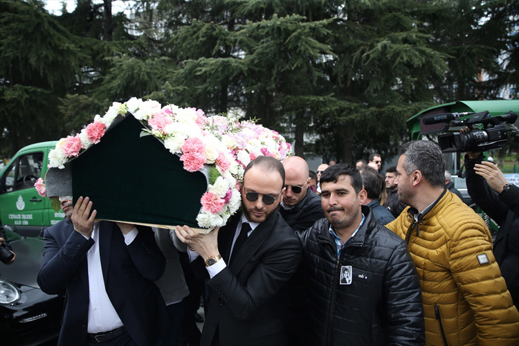 Mina Başaran'ın nişanlısı Murat Gezer ağladı Burcu Urfalı'nın eşi...