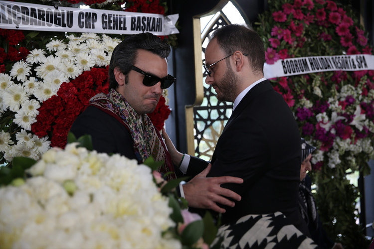 Mina Başaran'ın nişanlısı Murat Gezer ağladı Burcu Urfalı'nın eşi...