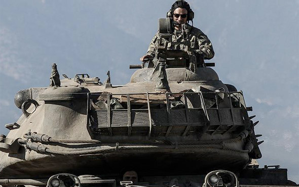 Afrin gazisi: Türk askerini görünce mutluluktan uçuyorlar