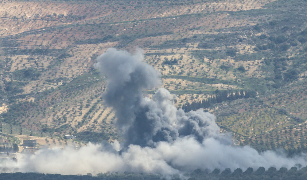 Afrin'de terör mevzileri bombalanıyor