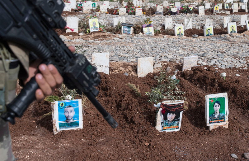 Afrin'de terörist mezarları bulundu