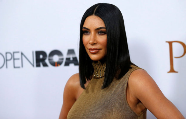 Kim Kardashian photoshop'u abarttı rezil oldu