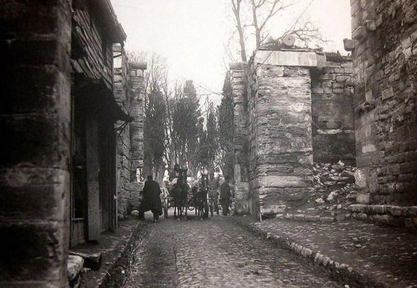 İstanbul 100 yıl önce böyleydi o ülkeden çıktı!