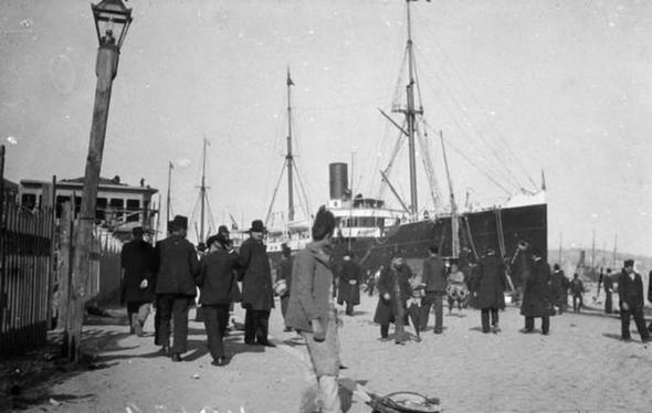 İstanbul 100 yıl önce böyleydi o ülkeden çıktı!