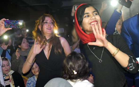 'Hoca' geldi İranlılar sabaha kadar eğlendi