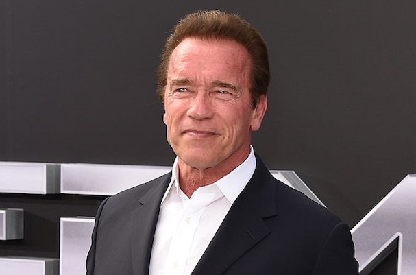 Arnold Schwarzenegger bıçak altına yattı! İlk sözü ne oldu 