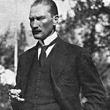 Atatürk'ün belgeselinde esrarengiz ölümler tam 9 kişi...