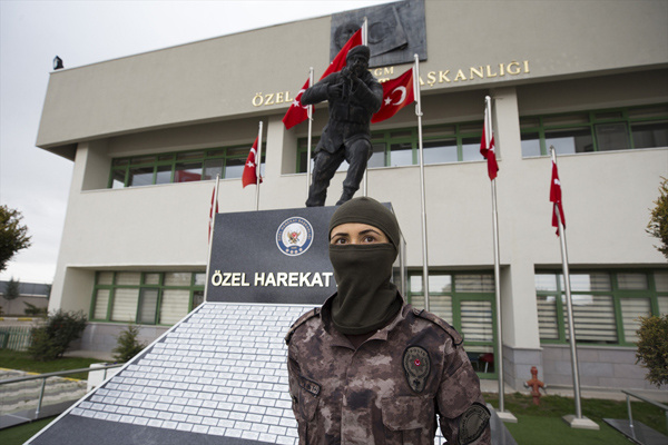 Kadın özel harekatçılardan mesaj var