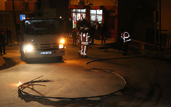 Kopan elektrik teli mahalleyi birbirine kattı