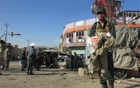 Afganistan'da intihar saldırısı: 3 ölü