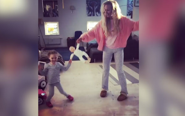 Meryem Uzerli'nin kızıyla yaptığı dans sosyal medyayı salladı