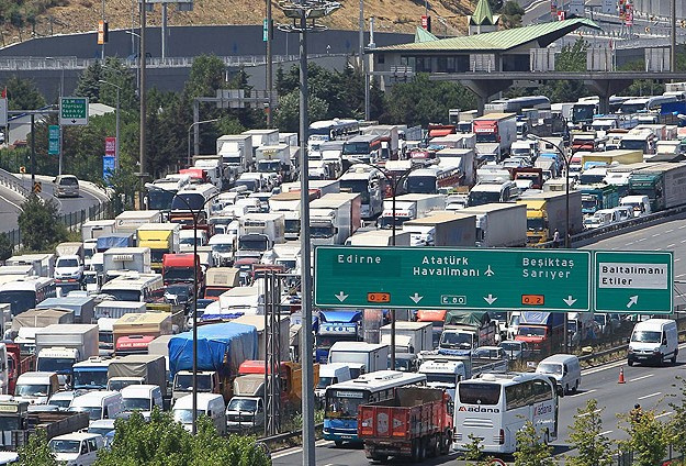 İstanbul'da trafiğin en yoğun olduğu günler hangileri?