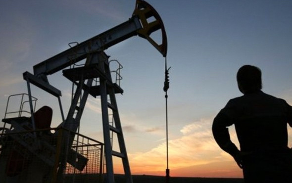 Ülke tarihinin en büyük petrol sahası keşfedildi