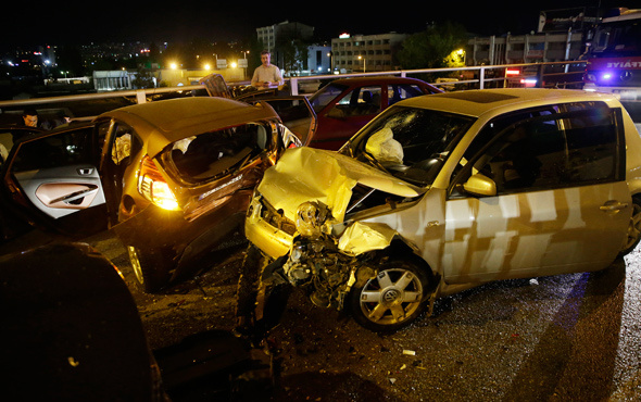 Ankara'da 10 araç birbirine girdi