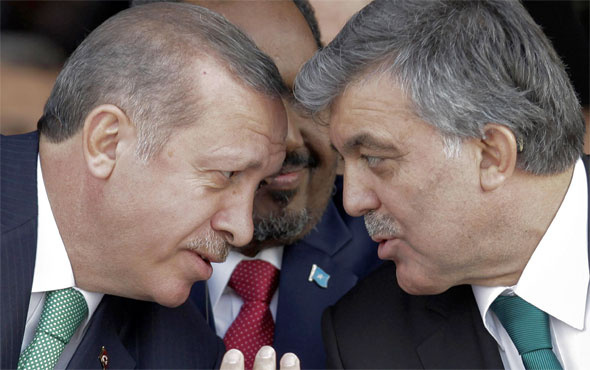 Çok çarpıcı yorum! Erdoğan ve Gül birbirlerini mahveder