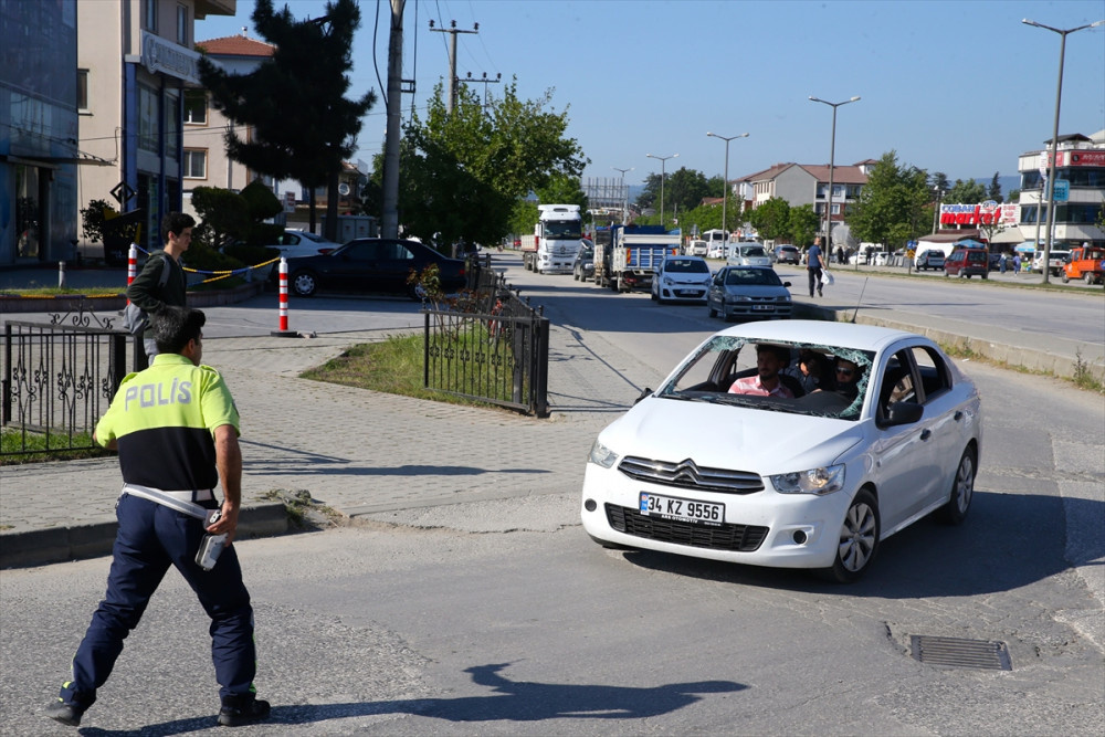 İhbar geldi polis harekete geçti: 'Maskeli sürücü' endişesi!