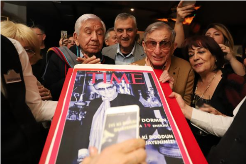 Tiyatrocu Haldun Dormen'in 90. yaşı kutlandı