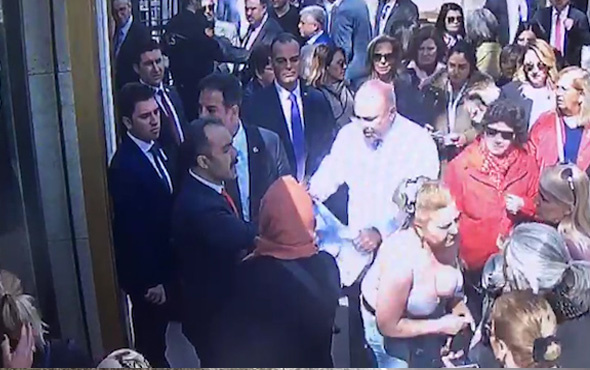 Meclis'te rezalet! CHP'li vekil kadını soyup kendisi giyindi!