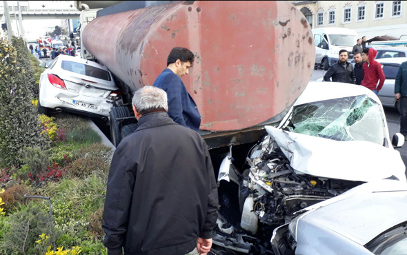 Başakşehir'de korkunç kaza yol savaş alanına döndü