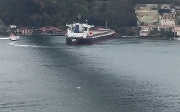 İstanbul Boğazı'nda tanker yalıya çarptı!