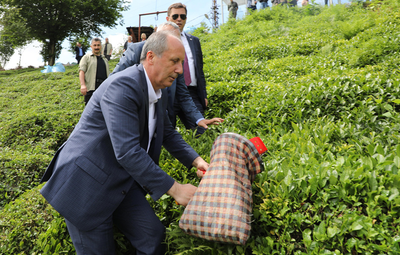 Yaş çay taban fiyatını soran İnce'ye kadın böyle yanıt verdi