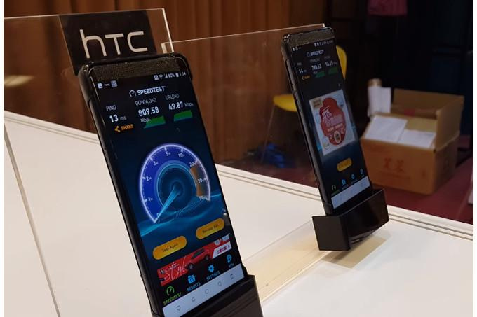 4 kameralı HTC U12+'nin satış fiyatı veözellikleri