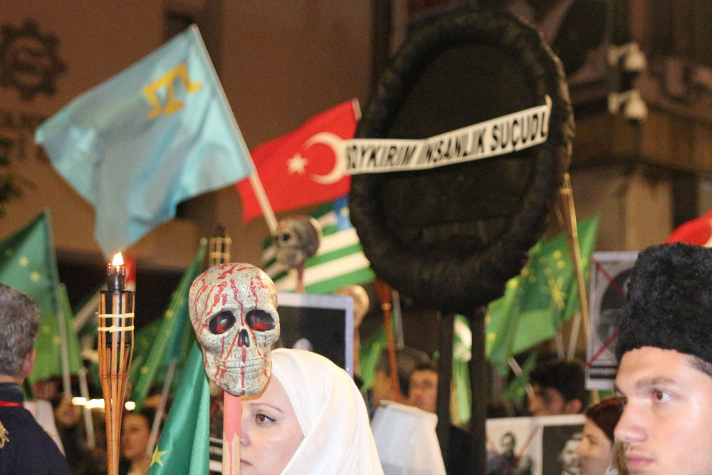 Çerkes Sürgünü ve soykırımının 154. yılı Taksim'de anıldı