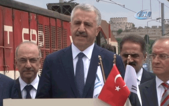 Ahmet Arslan açıkladı Halkalı -Gebze banliyö hattı açılıyor işte o tarih
