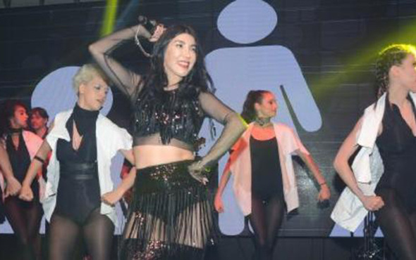 TK İlaç Serik'te Hande Yener konseriyle eğlendi